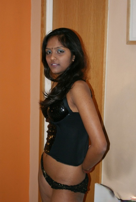 Divya Yogesh xxx pictures #19