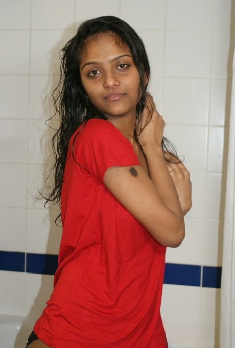 Divya Yogesh Naked Pic