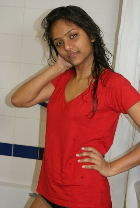 Divya Yogesh hot images #17