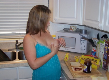 vintage horrny house wife nude pics #38