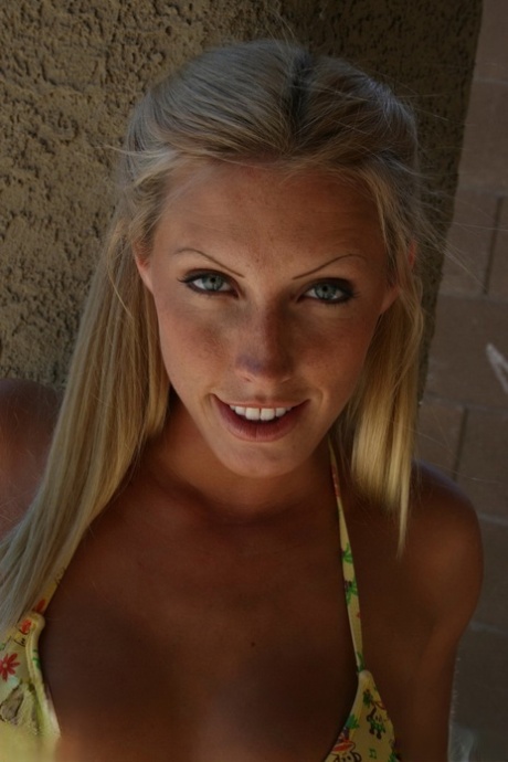 Cassie Young Xxx Picture