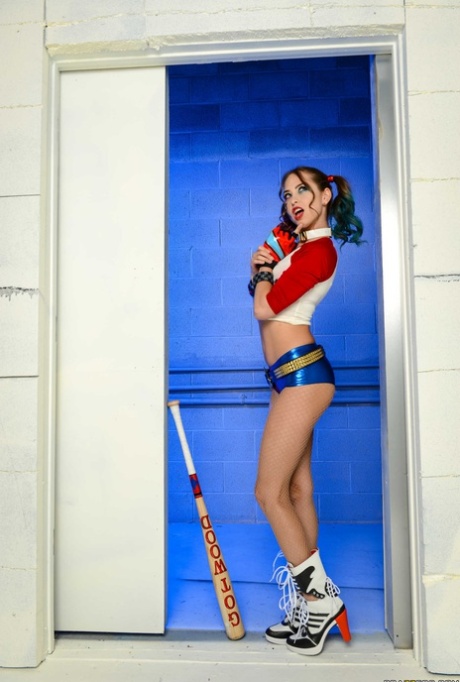 Harley Quinn porn pics #2