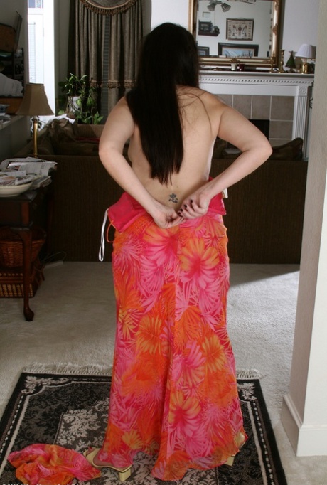 Pregnanting Wife Hot Photos